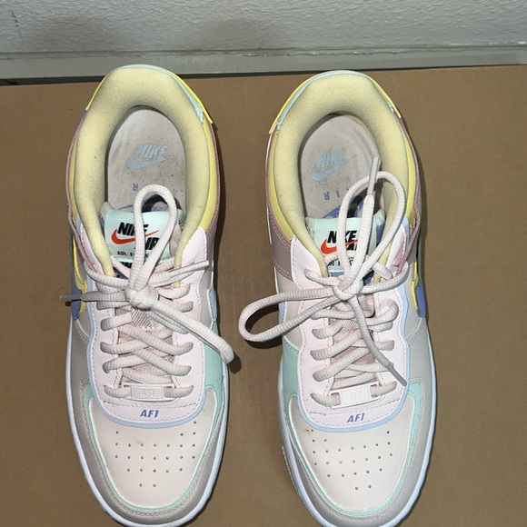 Nike Air Force 1 Low Shadow
Light Soft Pink (Women's) - Picture 9 of 9